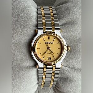 GUCCI 9000L iconic stainless steel ladies watch.